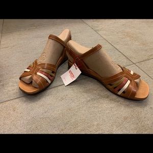New in box Pikolinos sandals!